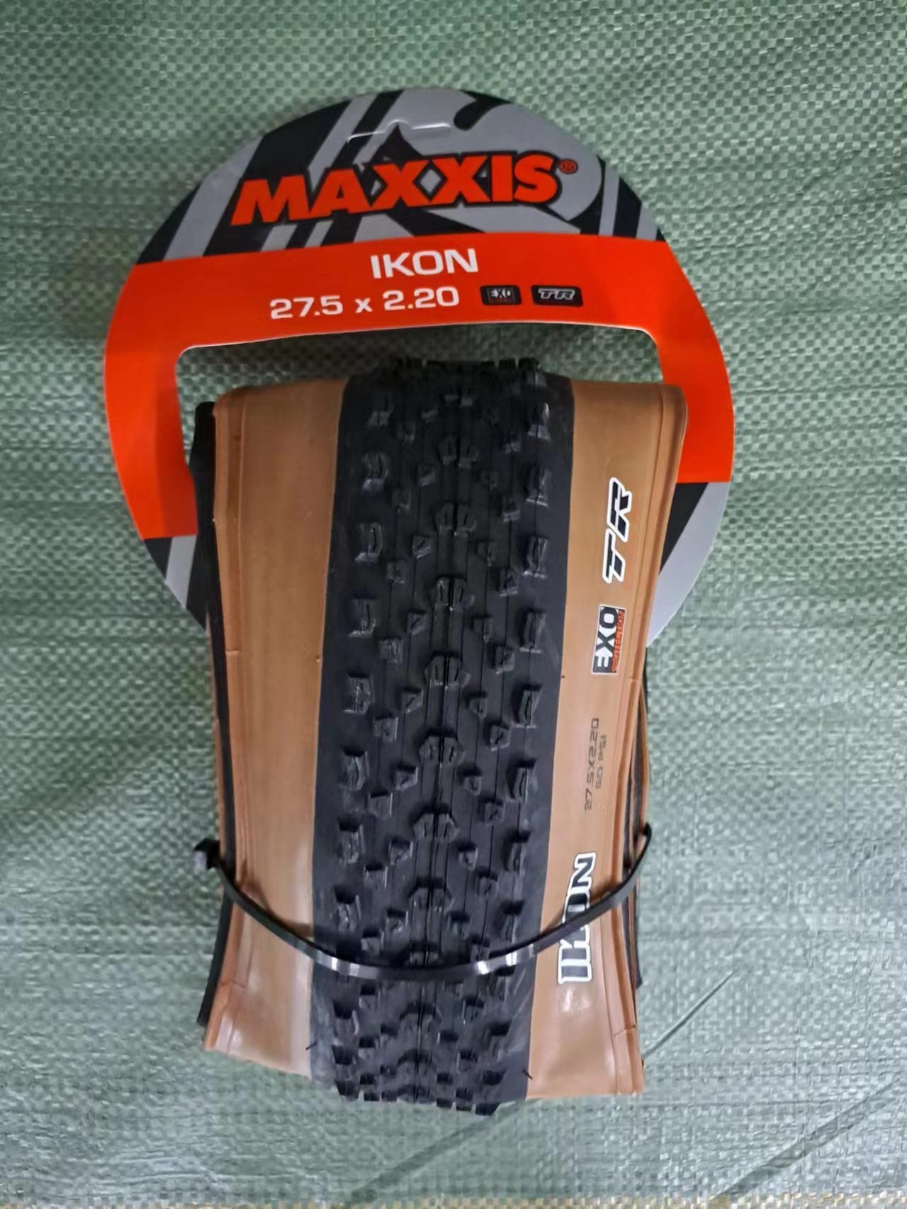 Maxxis IKON Tan Wall Tires TR/EXO 26/27.5/29" MTB